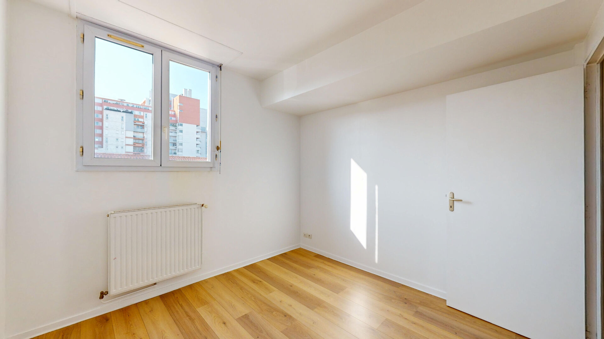 Appartement Saint Ouen Sur Seine 2 pièces rue Jules Verne