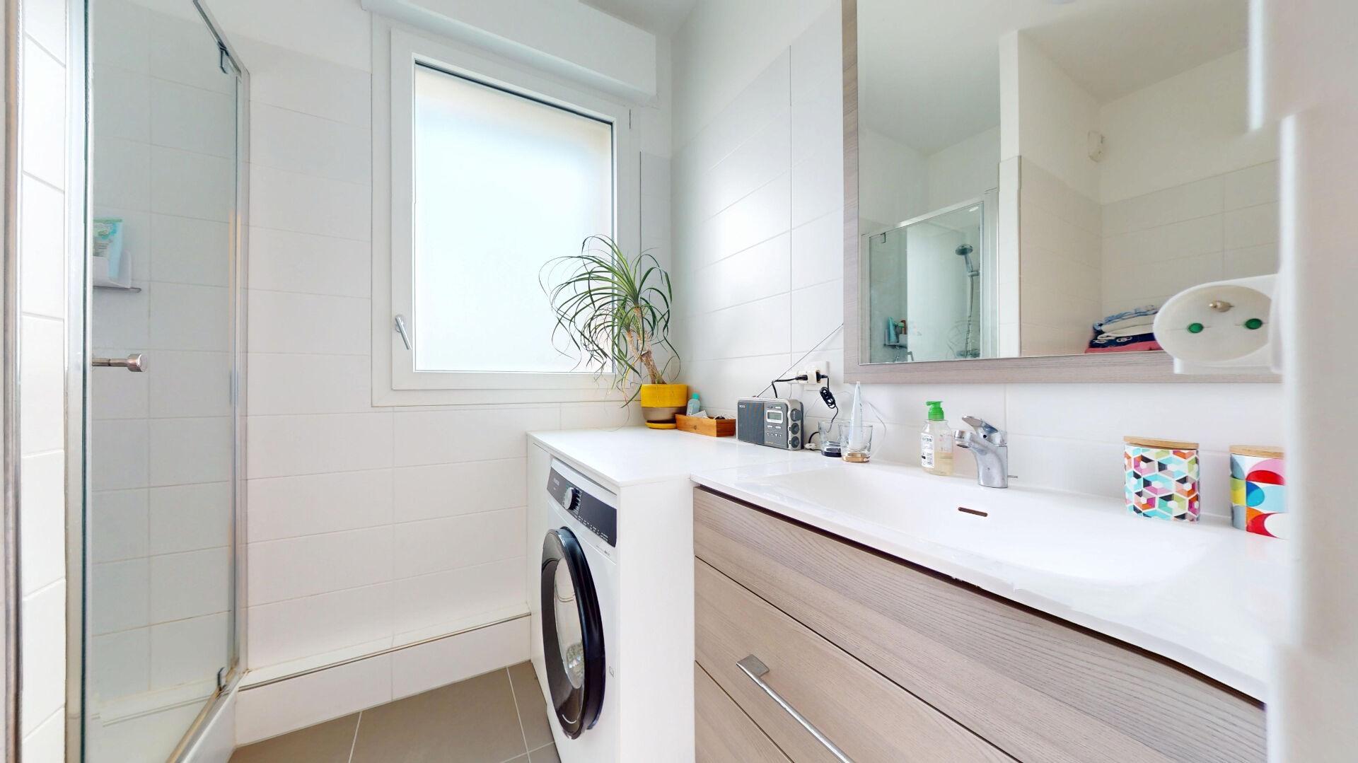Appartement 4 pièces avec extérieur à 1min de la Ligne 14