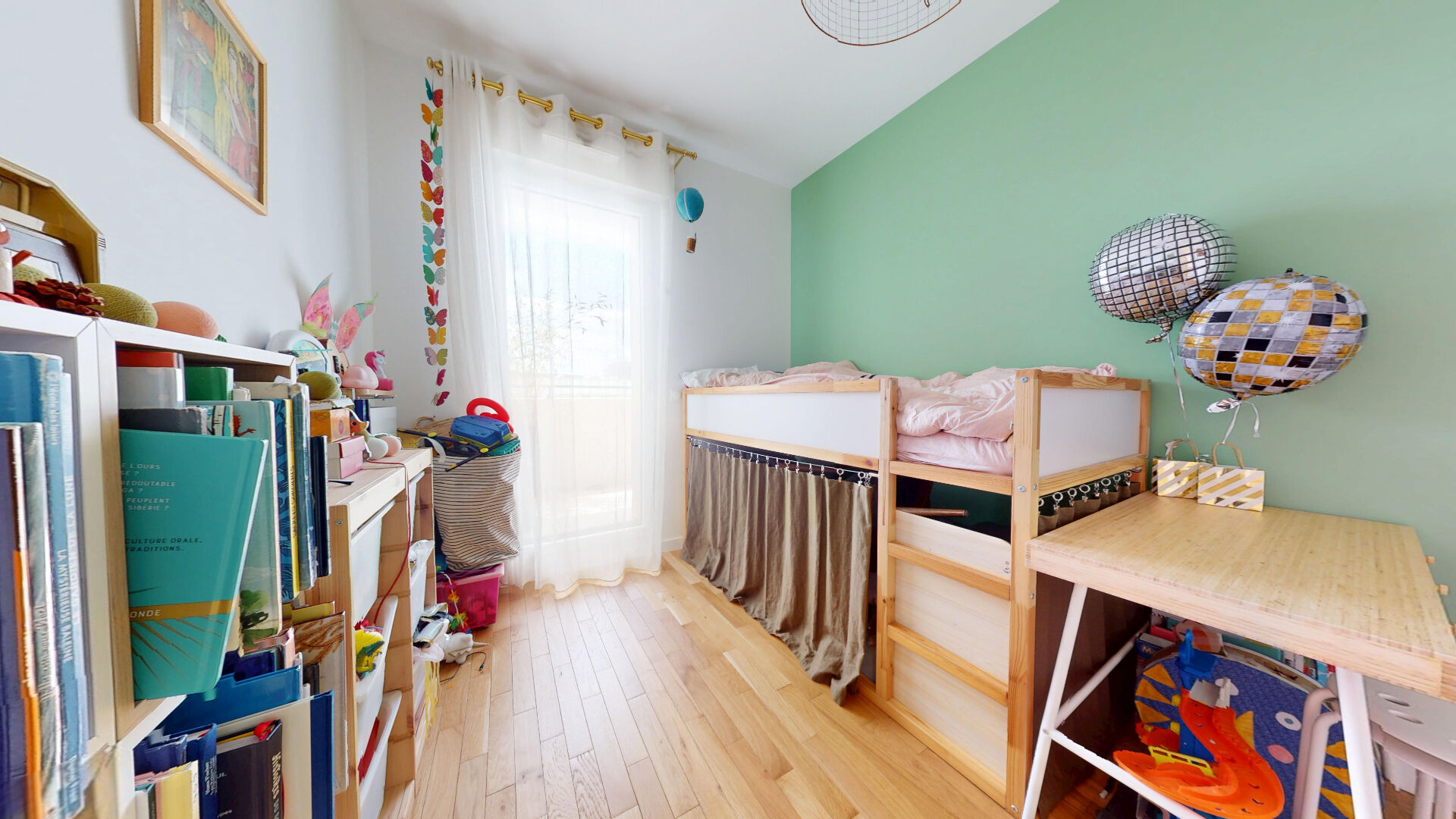 Appartement 4 pièces avec extérieur à 1min de la Ligne 14