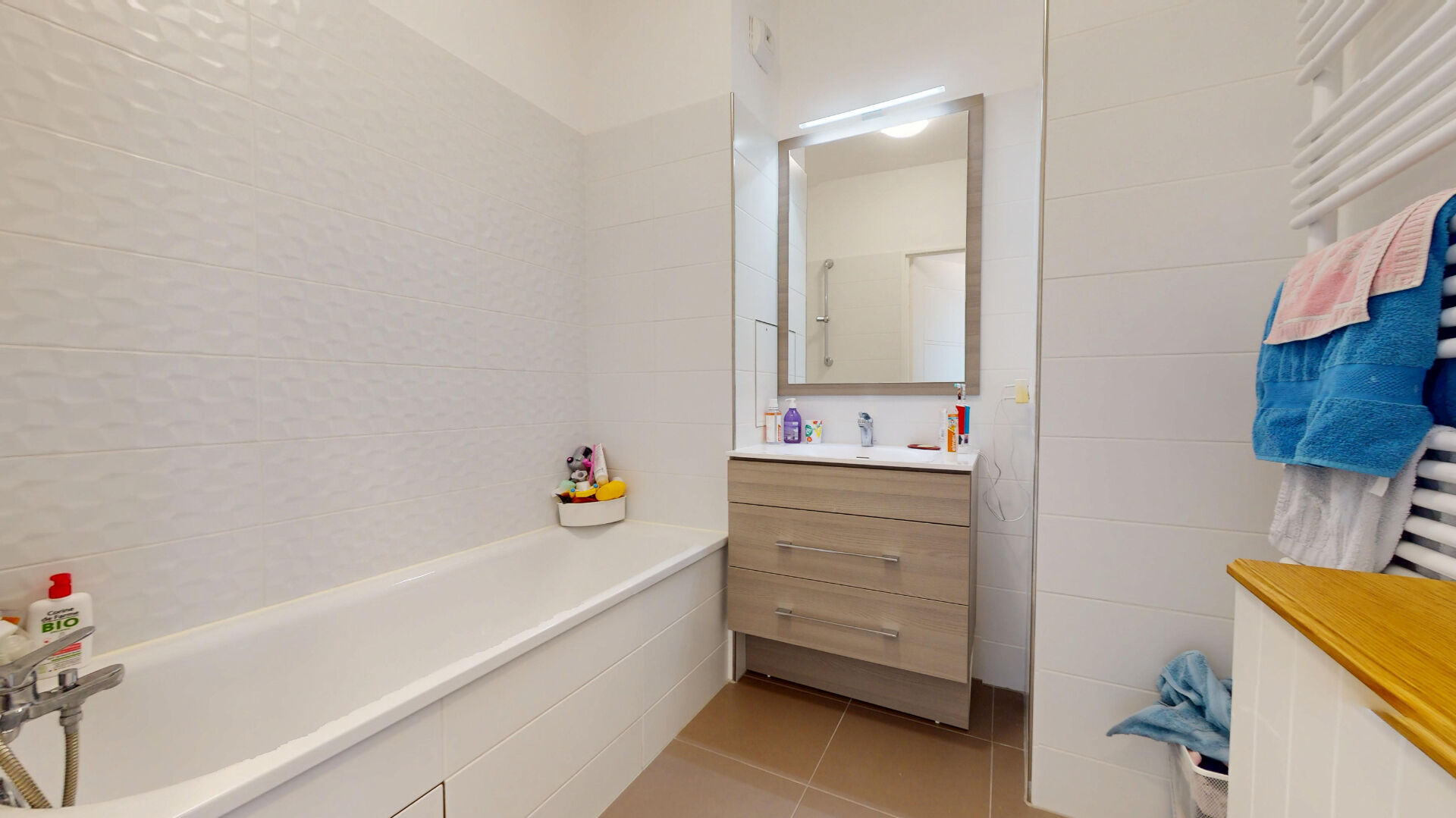 Appartement 4 pièces avec extérieur à 1min de la Ligne 14