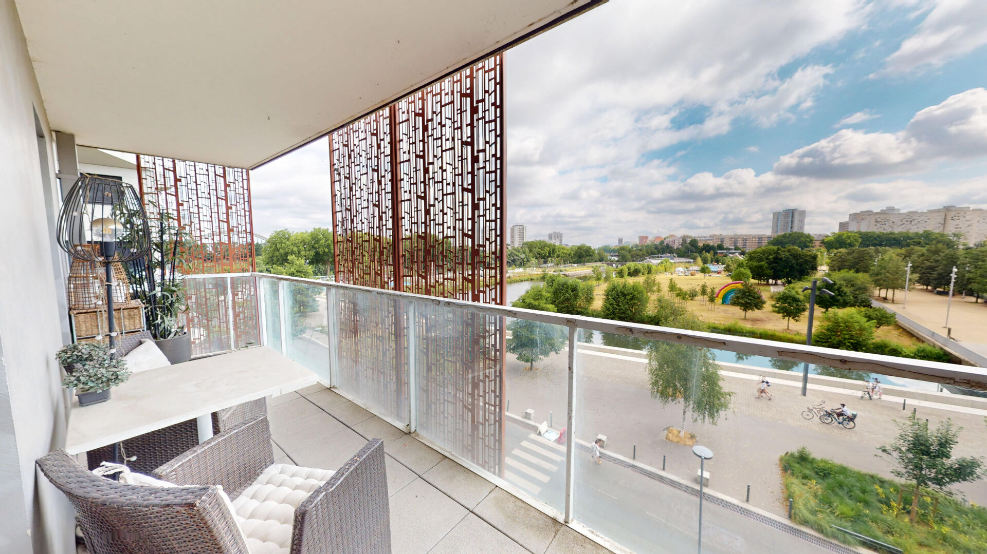 Appartement  4 pièces lumineux avec une vue dégagée sur le parc.
