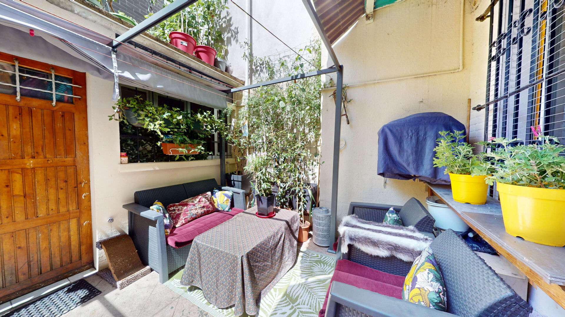 Appartement 3 pièces proche ligne 14