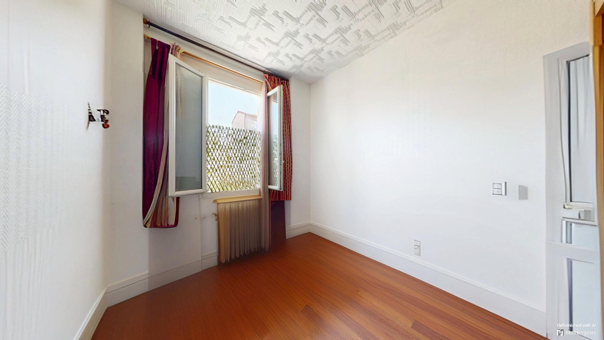 Appartement 3 pièces proche ligne 14
