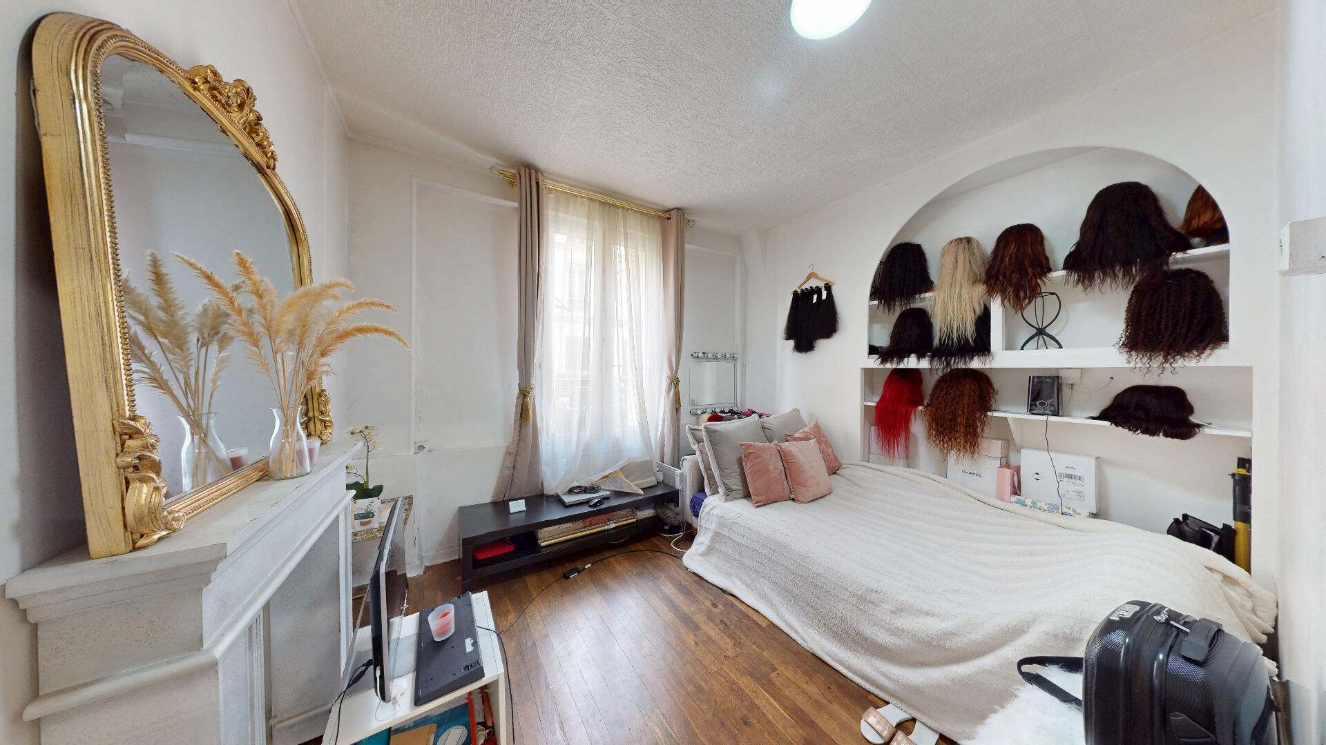 2 pièces - métro Garibaldi