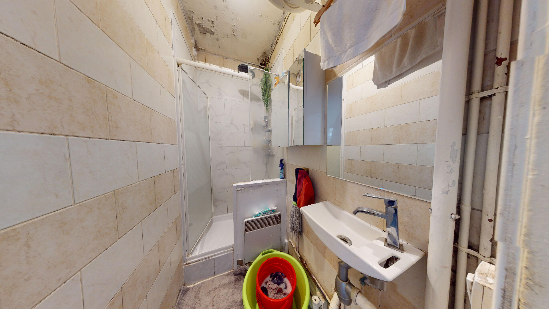 2 pièces - métro Garibaldi