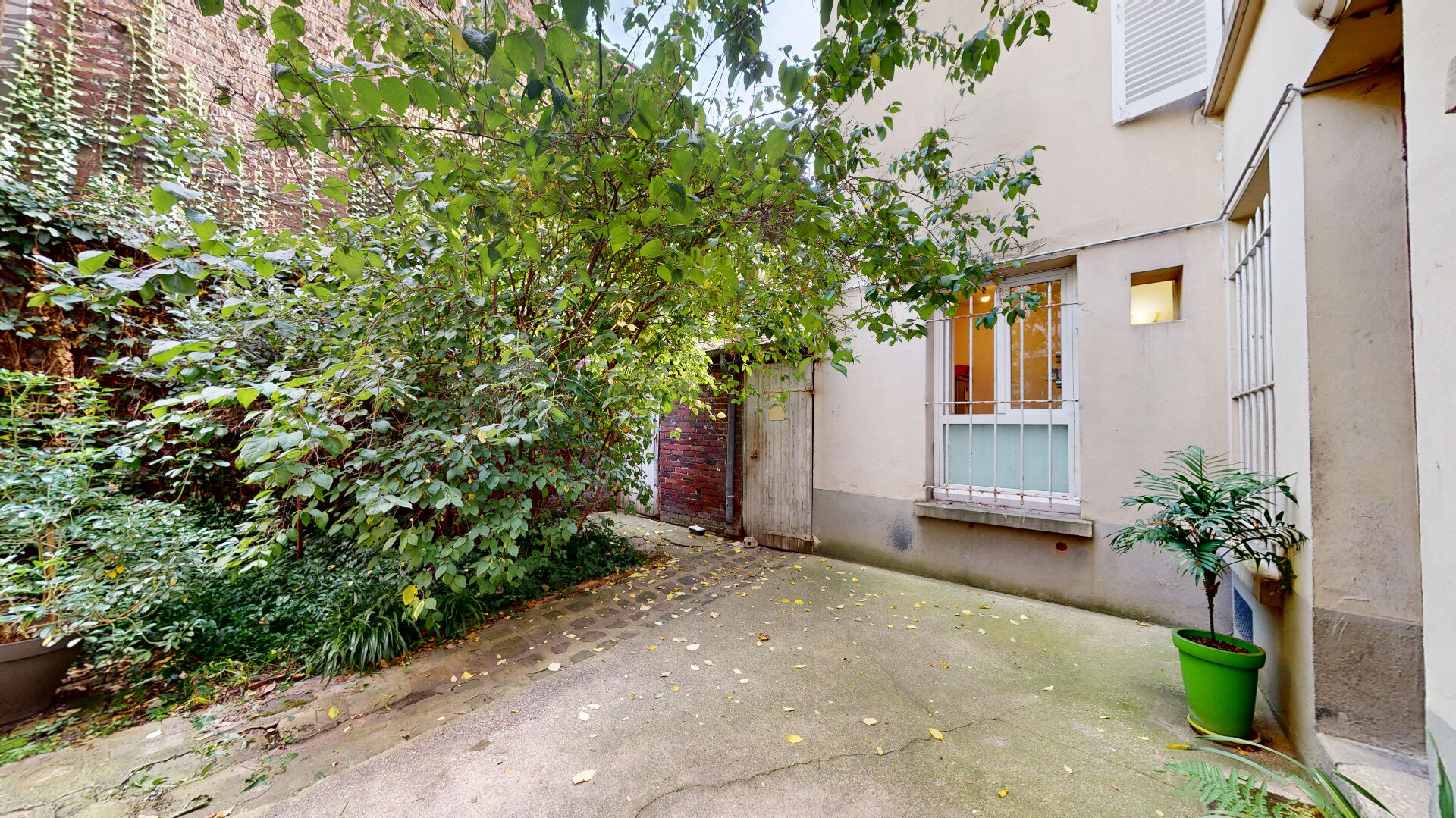 2 pièces - métro Garibaldi