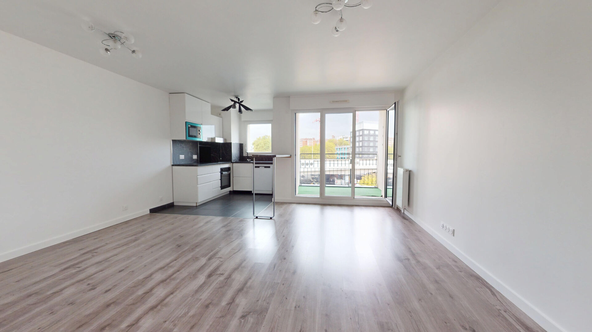 Appartement  4 pièces porte de Saint-Ouen