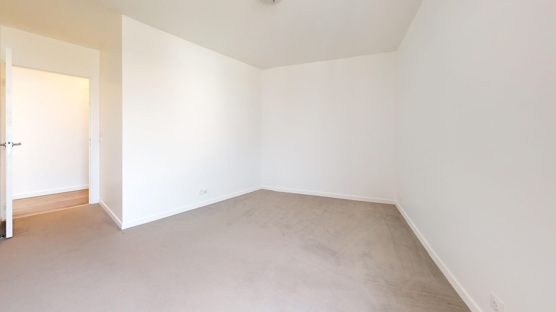 Appartement  4 pièces porte de Saint-Ouen