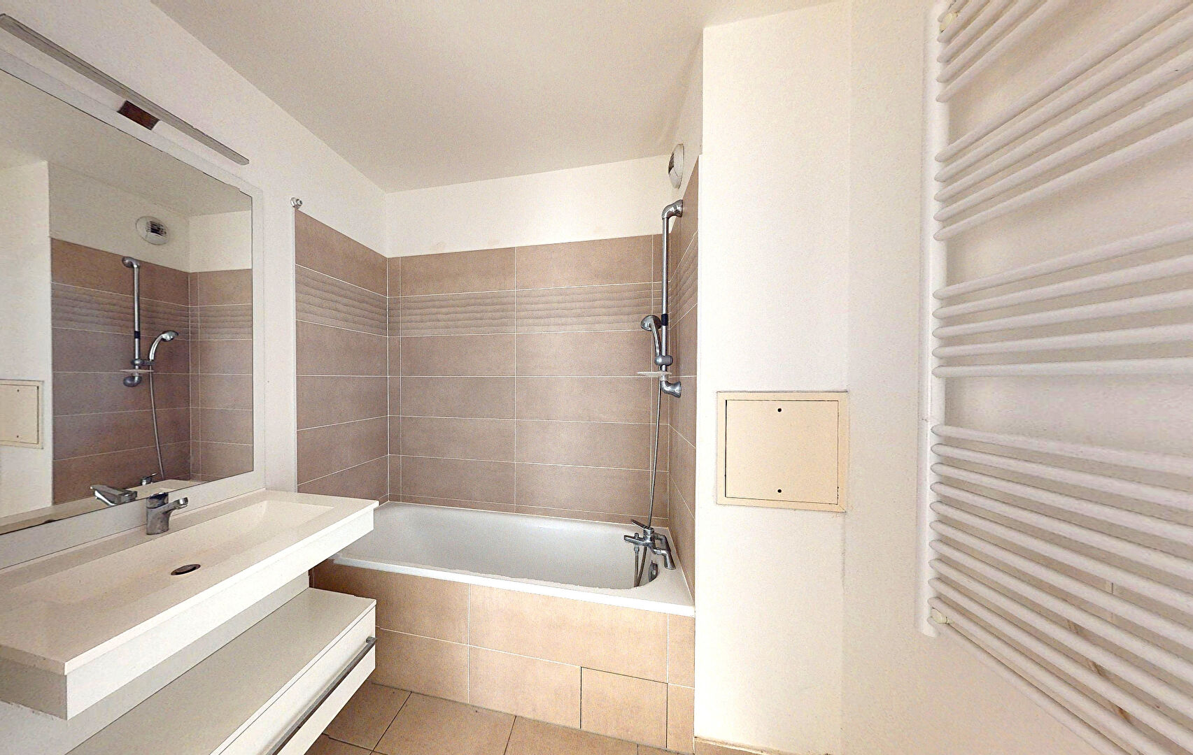 CARRE GARIBALDI - 3 pièces avec terrasse