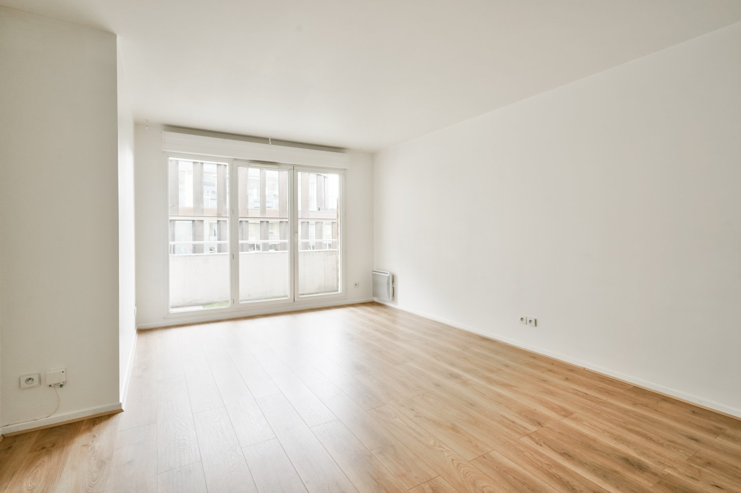 Appartement 3 pièces à vendre sans vis à vis proche ligne 14