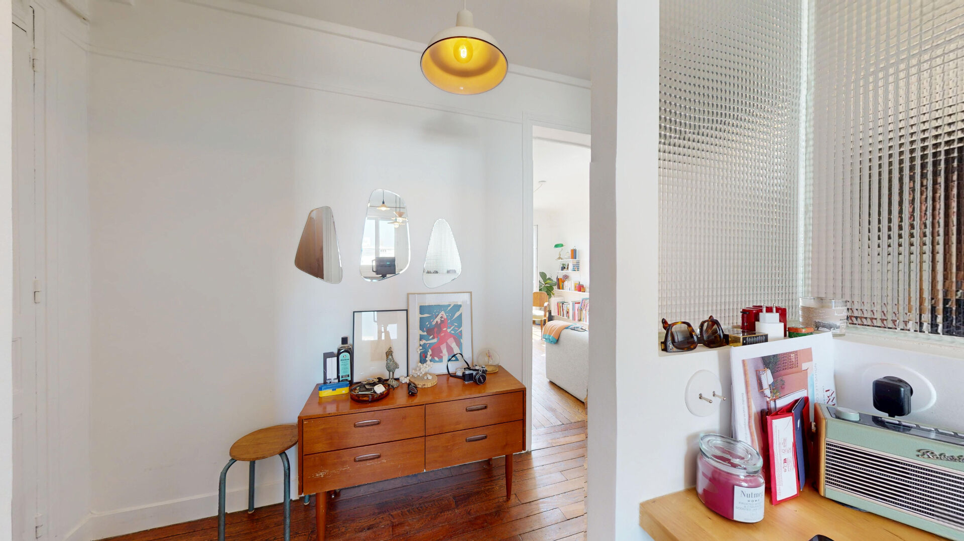 Appartement Saint Ouen Sur Seine 2 pièces et une cave