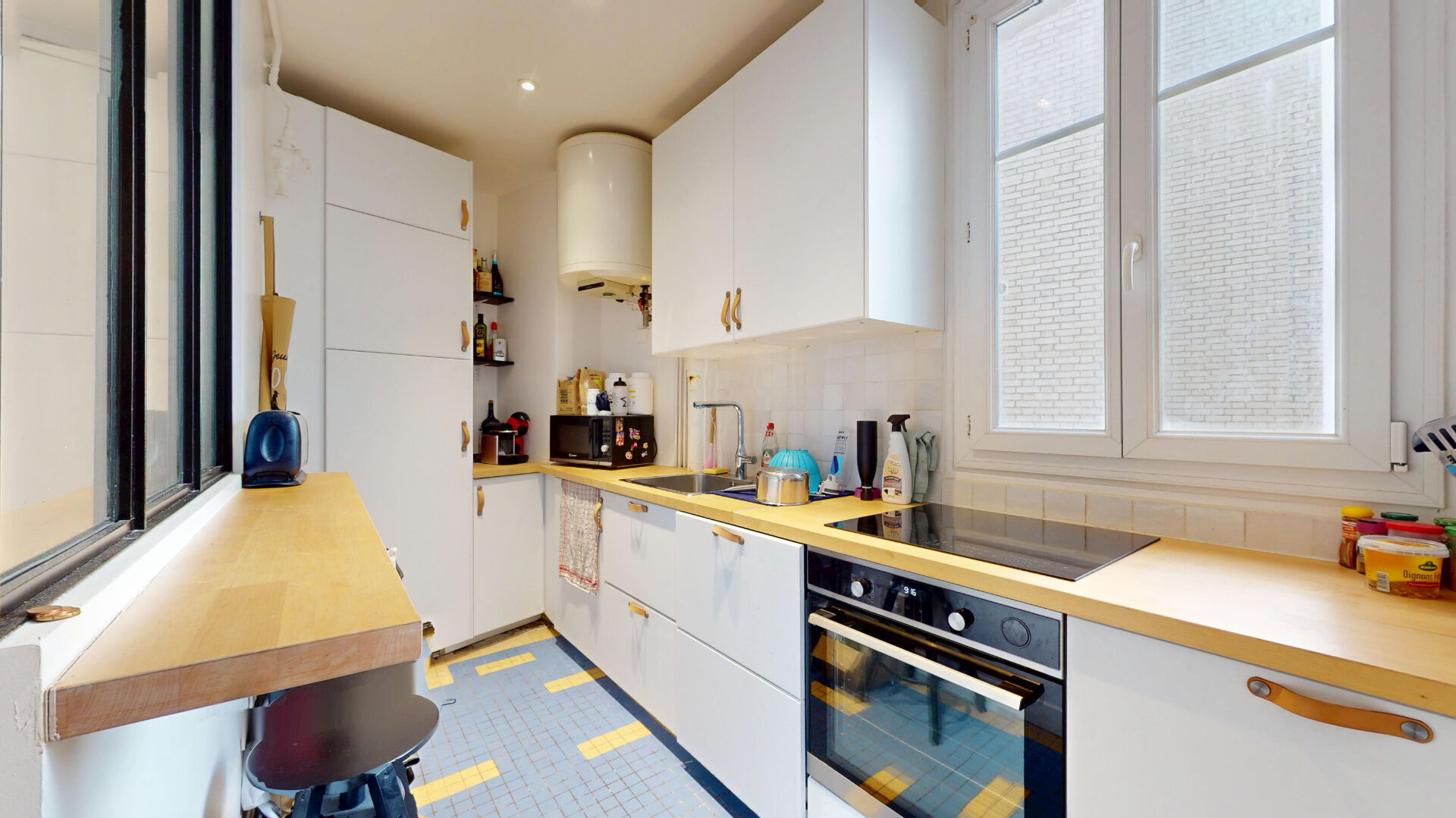 Appartement 2 pièces au pied de la Mairie de Saint-Ouen (métro 13 et 14)