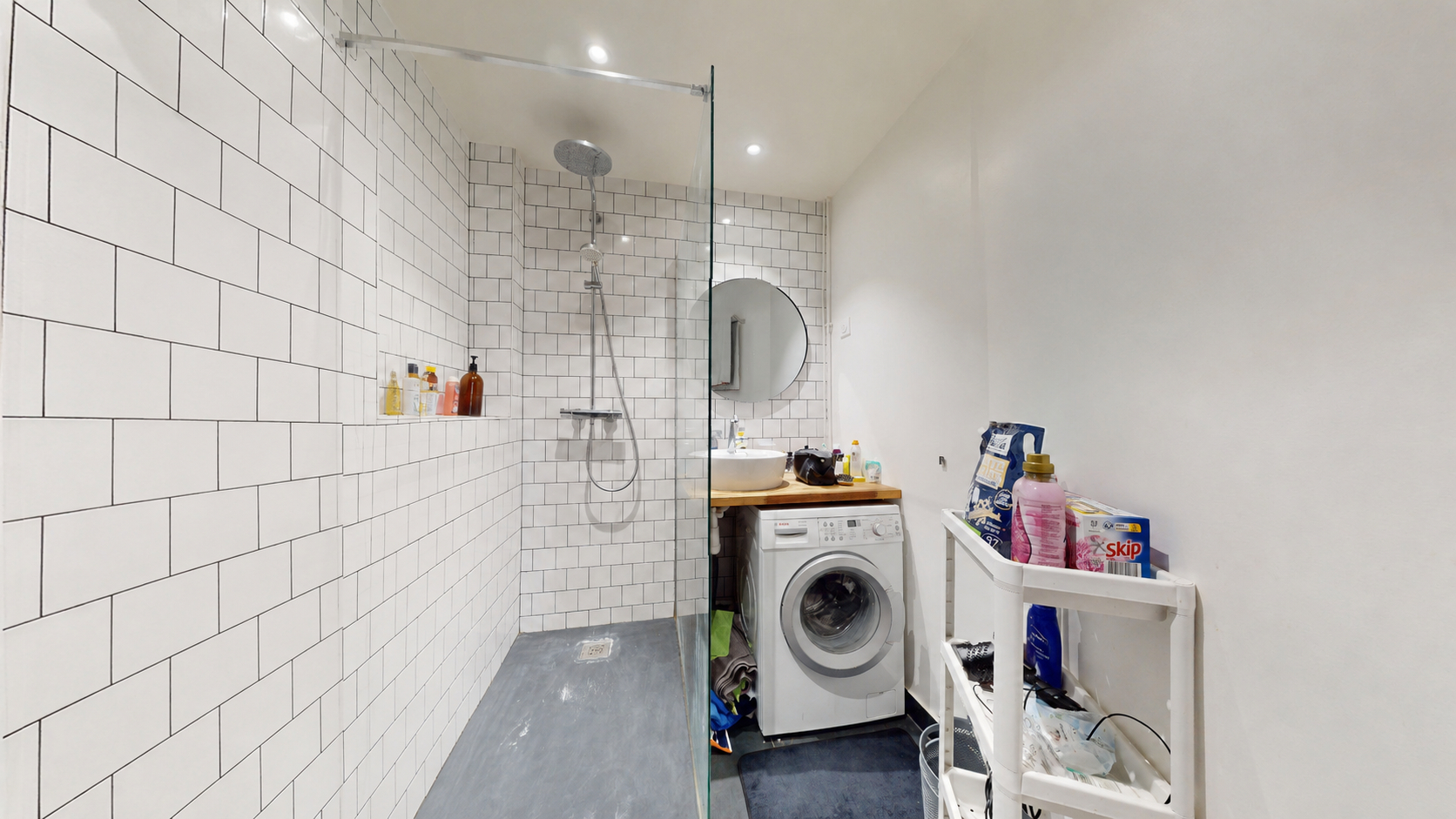 Appartement 2 pièces au pied de la Mairie de Saint-Ouen (métro 13 et 14)