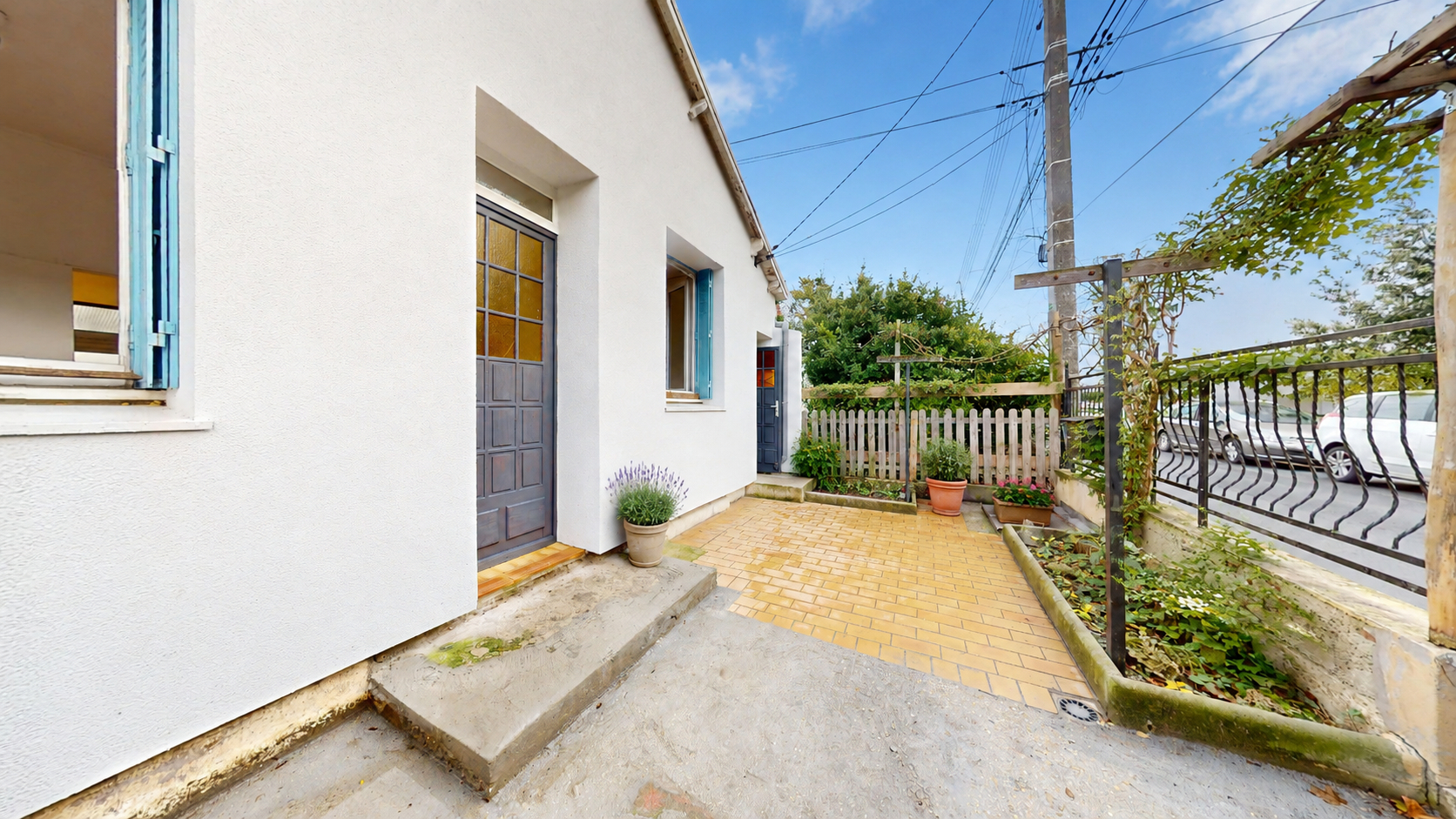 Maison avec cour privative