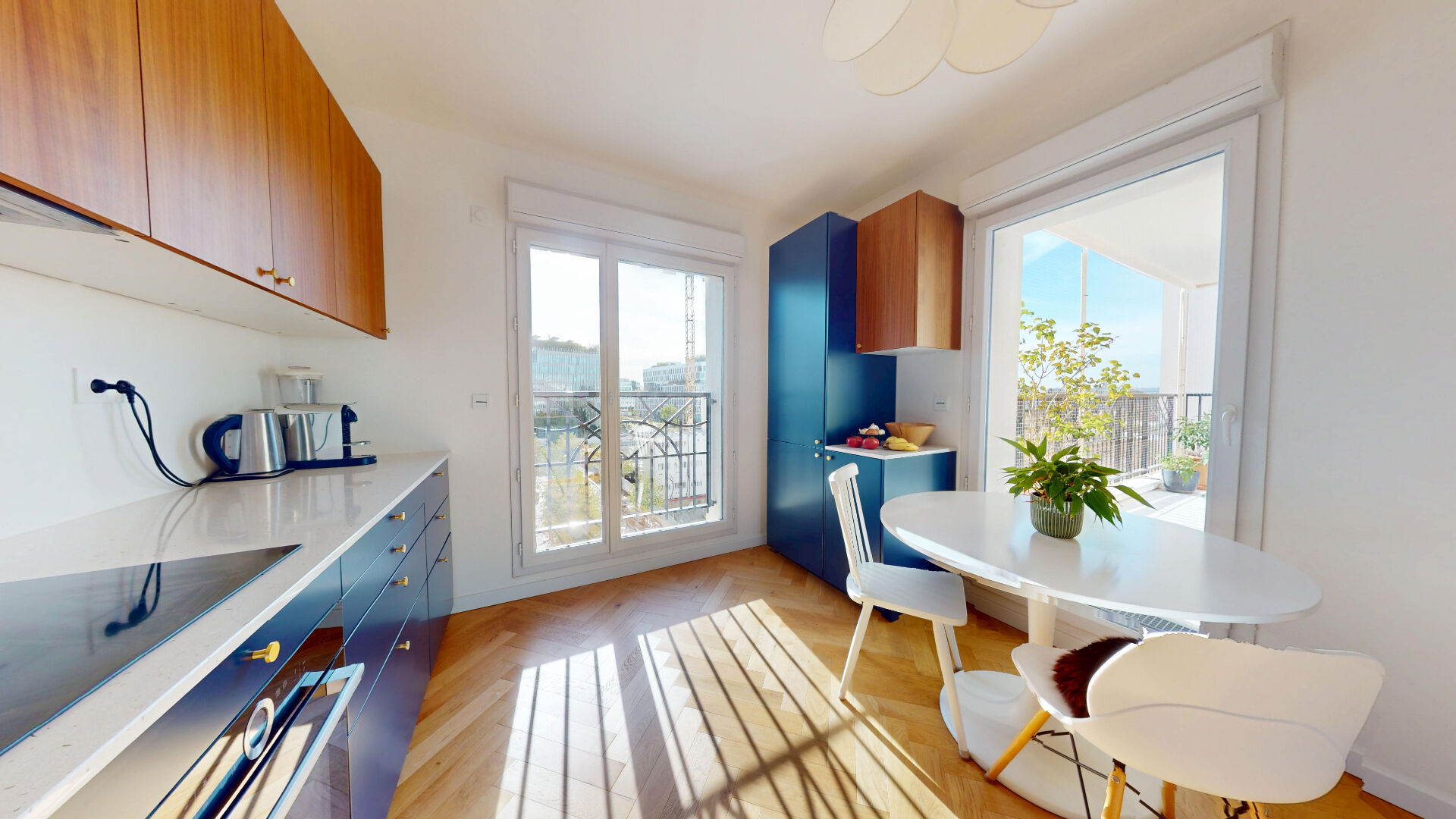 Appartement T3 Coup de coeur  / Docks de Saint-Ouen / Parking / Balcon