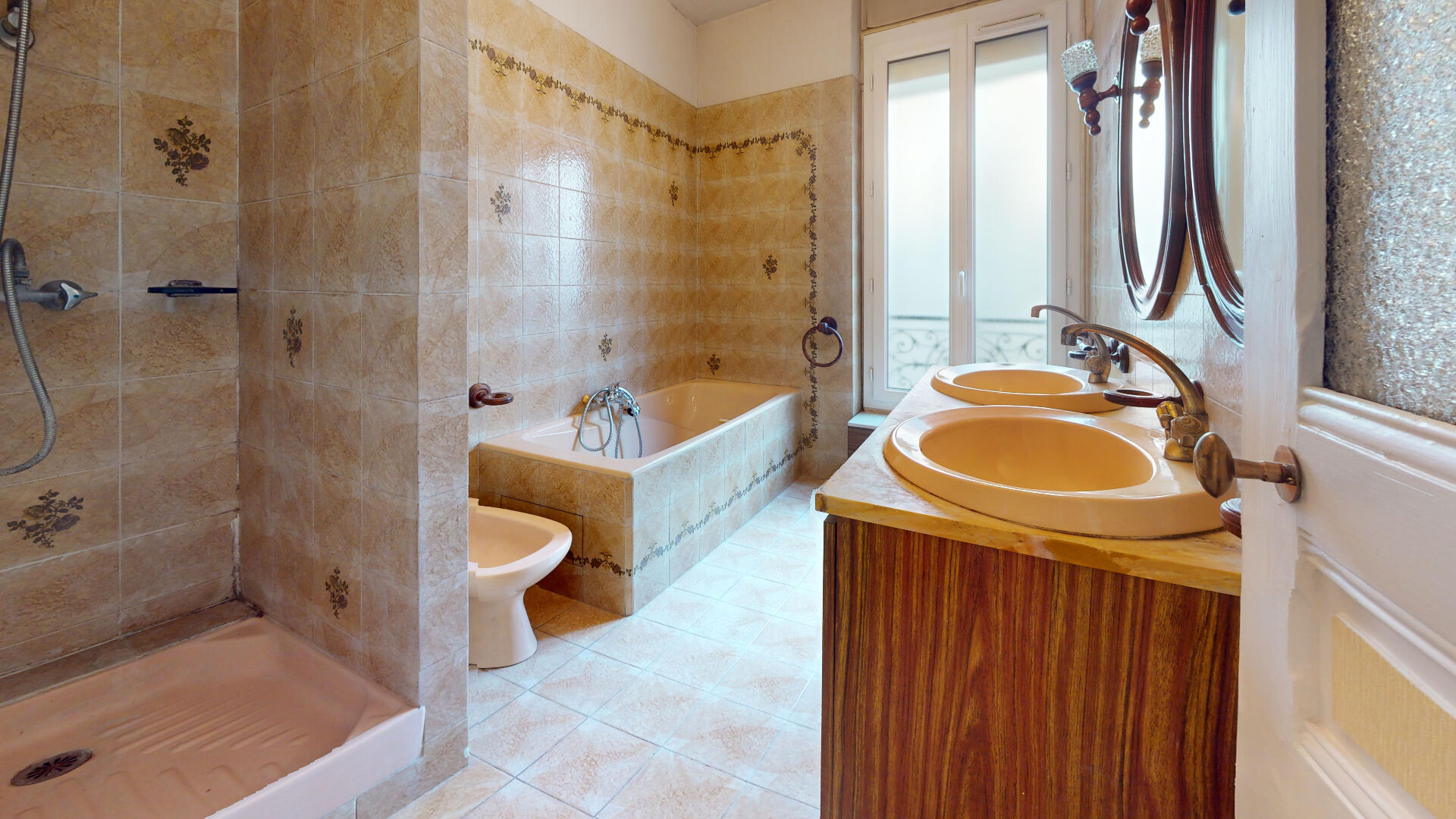 Appartement Saint Ouen Sur Seine 4 pièces double séjour